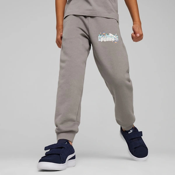 Sommerabenteuer mit Puma Jogginghose für kleine Entdecker